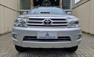 TOYOTA HILUX SW4 3.0 SRV 4X4 7 Lugares 16V Turbo Intercooler 2010/2011