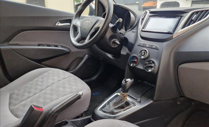 HYUNDAI HB20S 1.6 Comfort Plus 16V 2016/2017