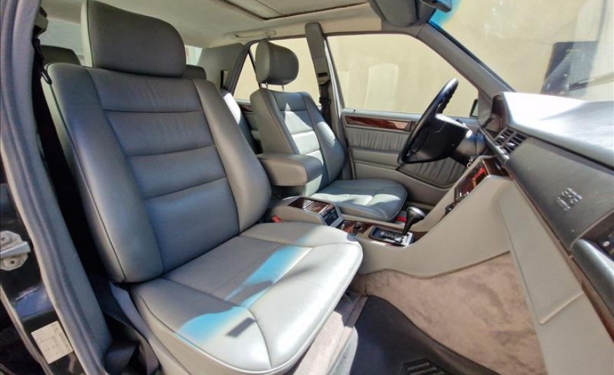 MERCEDES-BENZ E 320 3.2 Elegance V6 1995/1995