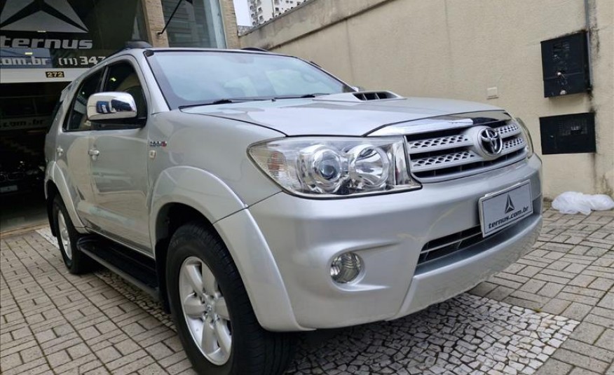 TOYOTA HILUX SW4 3.0 SRV 4X4 7 Lugares 16V Turbo Intercooler 2010/2011