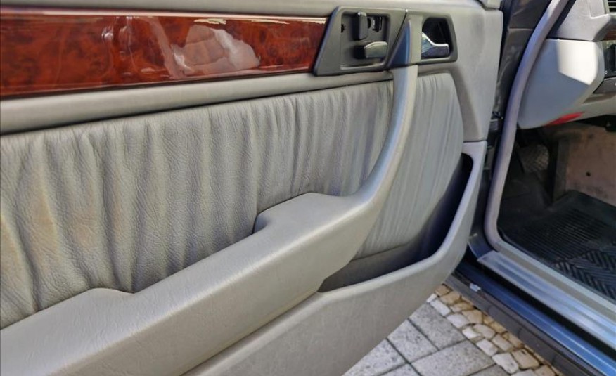 MERCEDES-BENZ E 320 3.2 Elegance V6 1995/1995