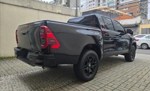 TOYOTA HILUX 2.8 D-4d Turbo CD SRV 4X4 2025/2025