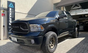 RAM CLASSIC 5.7 V8 Laramie CD 4X4 2023/2023