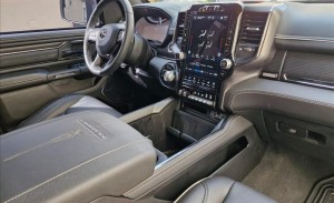 RAM 1500 5.7 V8 Limited Night Edition CD 4X4 2023/2024