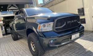 RAM CLASSIC 5.7 V8 Laramie CD 4X4 2023/2023