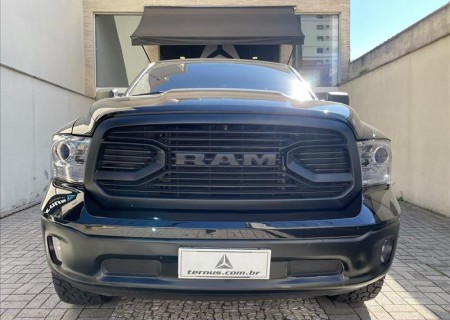 RAM CLASSIC 5.7 V8 Laramie CD 4X4 2023/2023