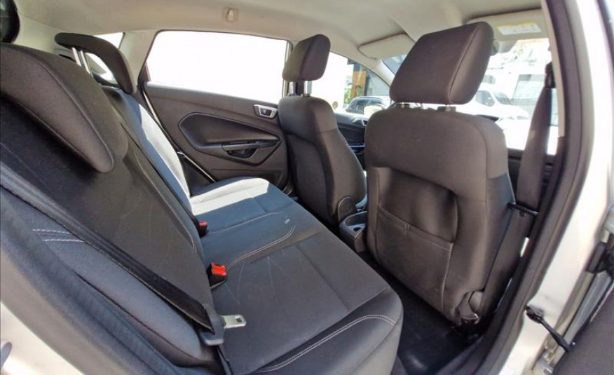 FORD FIESTA 1.6 SE Hatch 16V 2015/2016