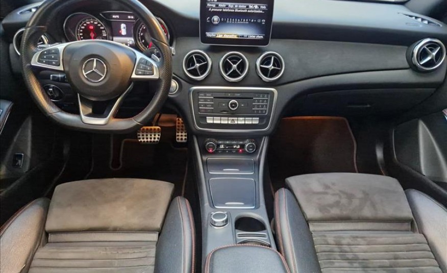 MERCEDES-BENZ GLA 250 2.0 CGI Sport 4matic 7g-dct 2018/2018