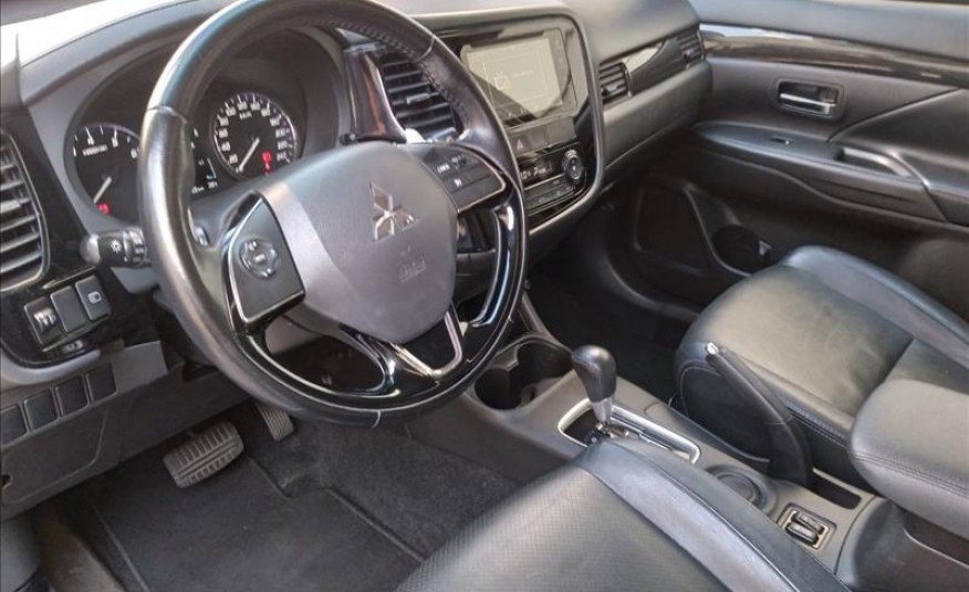 MITSUBISHI OUTLANDER 2.0 16V 2016/2016