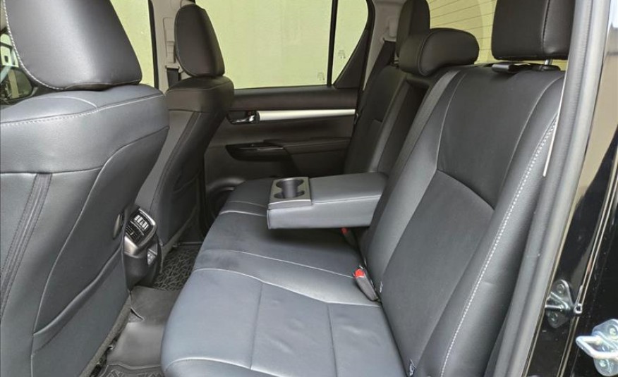 TOYOTA HILUX 2.8 D-4d Turbo CD SRV 4X4 2025/2025