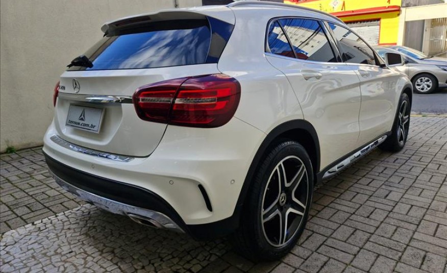 MERCEDES-BENZ GLA 250 2.0 CGI Sport 4matic 7g-dct 2018/2018