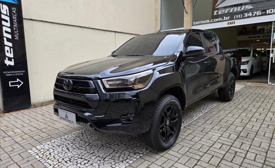 TOYOTA HILUX 2.8 D-4d Turbo CD SRV 4X4 2025/2025
