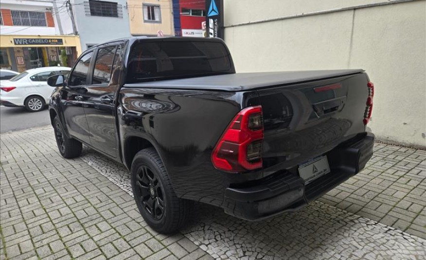 TOYOTA HILUX 2.8 D-4d Turbo CD SRV 4X4 2025/2025