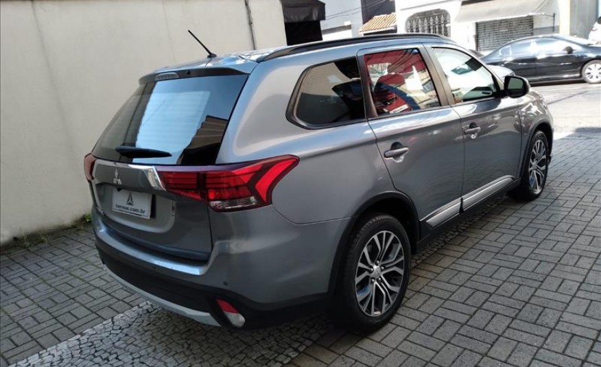 MITSUBISHI OUTLANDER 2.0 16V 2016/2016