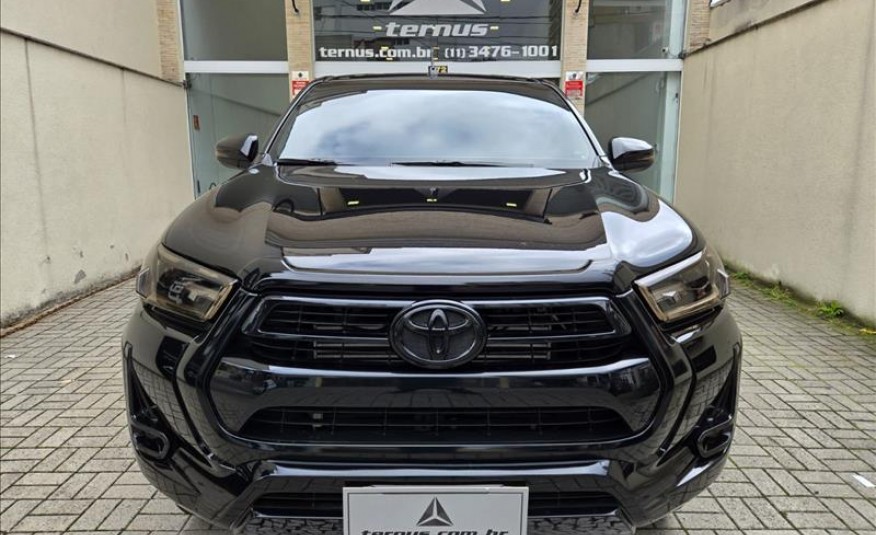 TOYOTA HILUX 2.8 D-4d Turbo CD SRV 4X4 2025/2025