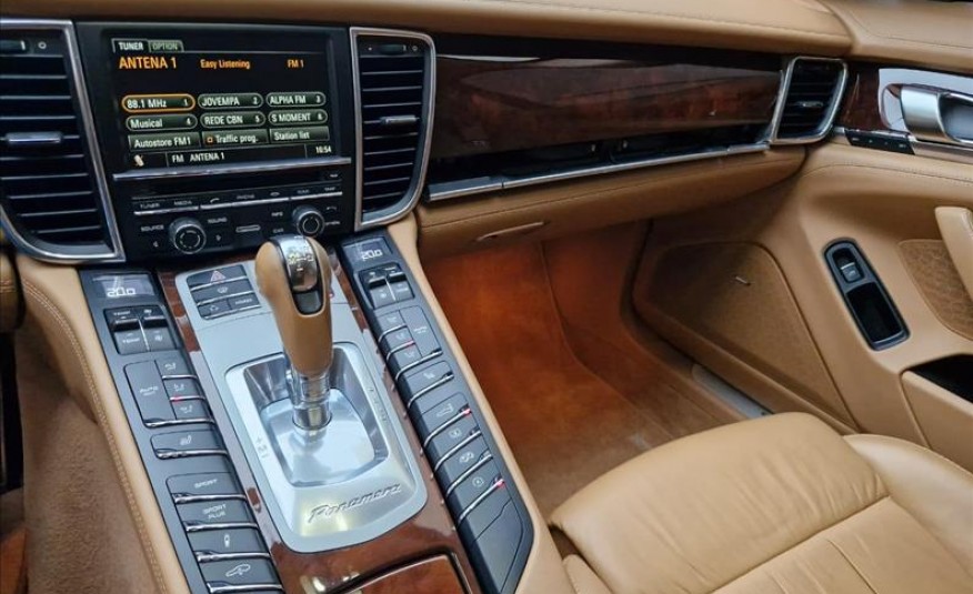 PORSCHE PANAMERA 4.8 S V8 Turbo 2011/2012