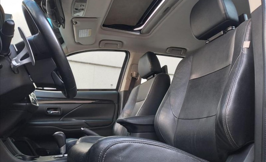 MITSUBISHI OUTLANDER 2.0 16V 2016/2016