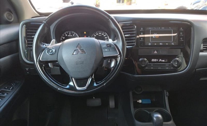 MITSUBISHI OUTLANDER 2.0 16V 2016/2016